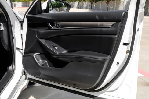 Used 2019 Honda Accord LX image 38