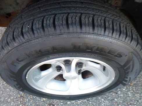 Used 2001 Chevrolet S10 Pickup LS w/ Preferred Equipment Group image 16