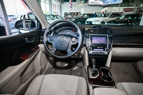 Used 2013 Toyota Camry image 27