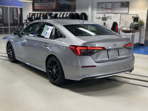 Used 2023 Honda Civic Sport image 7