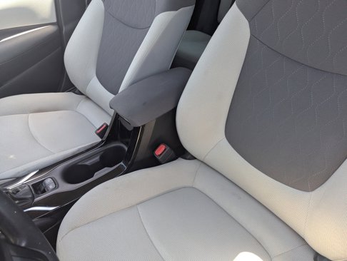 Used 2021 Toyota Corolla LE w/ Carpet Mat Package (TMS) image 19