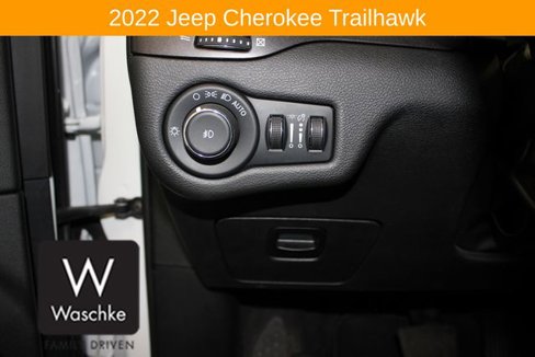 Used 2022 Jeep Cherokee Trailhawk w/ Trailer Tow Group image 24
