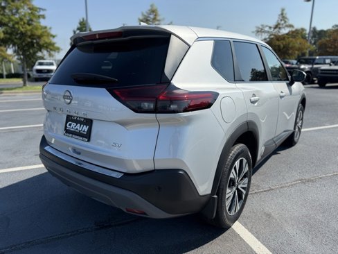 Used 2023 Nissan Rogue SV image 8
