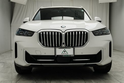 Used 2025 BMW X5 xDrive40i w/ Climate Comfort Package image 5