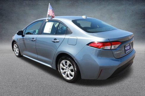 Used 2023 Toyota Corolla LE image 4