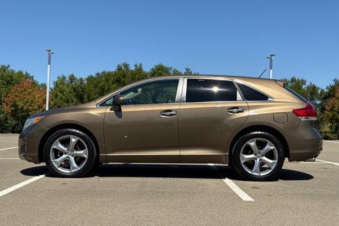 Used 2011 Toyota Venza AWD image 7