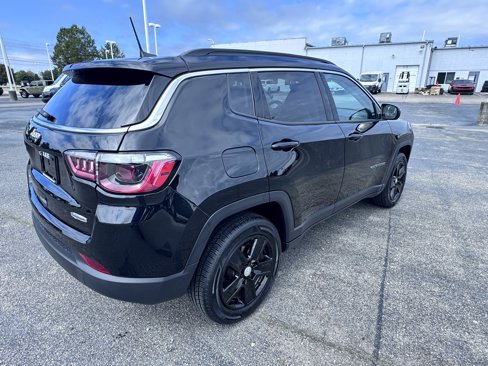Certified 2022 Jeep Compass Latitude w/ Convenience Group image 5