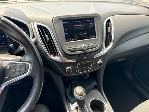Used 2020 Chevrolet Equinox LT image 8