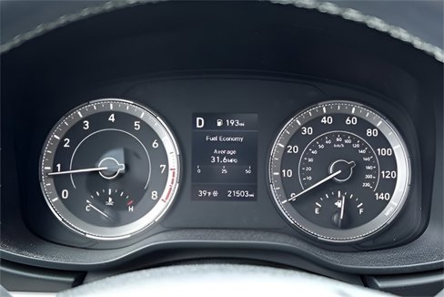 Used 2022 Hyundai Venue SEL image 22
