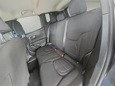 Used 2022 Jeep Renegade Latitude image 27