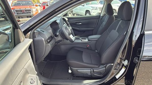 New 2025 Nissan Sentra SV image 30