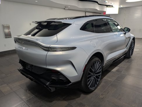 Used 2024 Aston Martin DBX 707 image 30