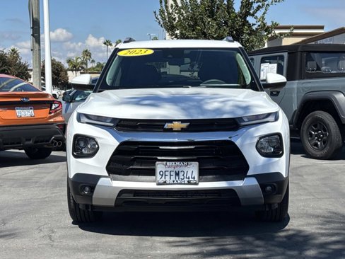 Used 2023 Chevrolet TrailBlazer LT image 2