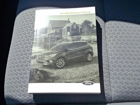Certified 2019 Ford Escape SE image 27