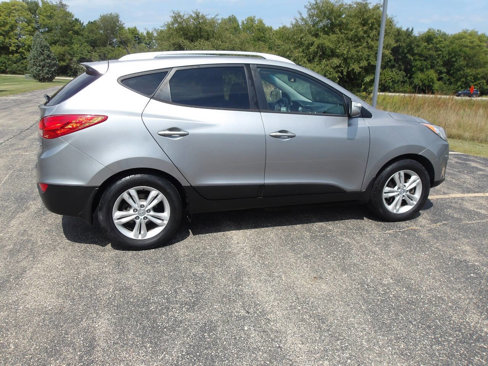 Used 2013 Hyundai Tucson GLS image 11