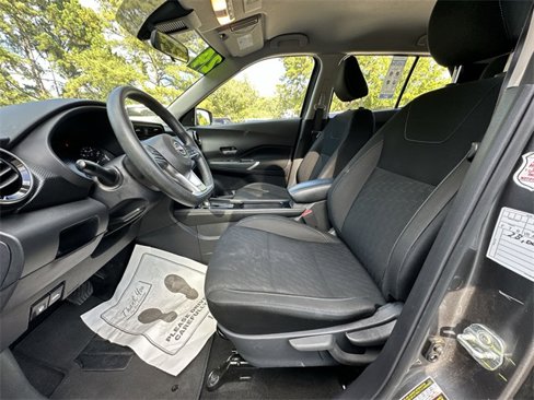 Used 2024 Nissan Kicks SV image 11