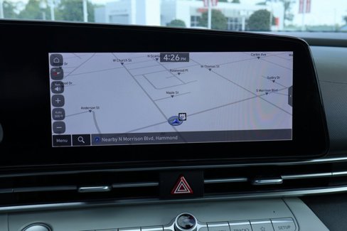 Used 2023 Hyundai Elantra Limited image 3