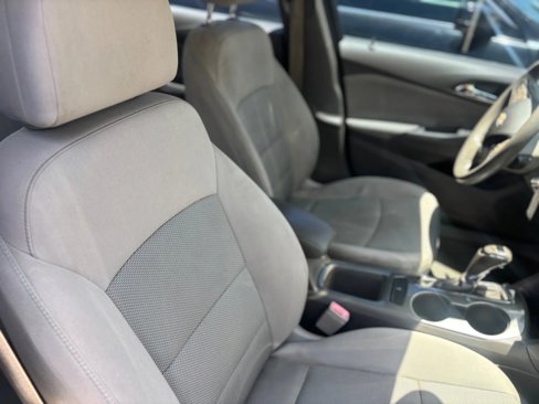 Used 2018 Chevrolet Cruze LT w/ RS Package image 21