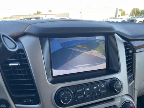 Used 2015 GMC Yukon XL Denali w/ Open Road Package image 24