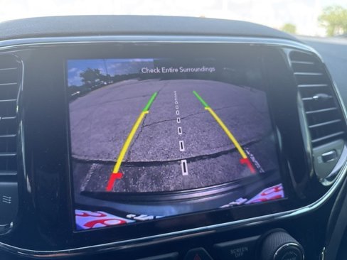 Used 2020 Jeep Grand Cherokee Altitude image 14