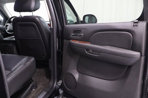 Used 2012 Chevrolet Avalanche LTZ image 15
