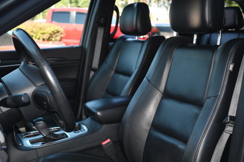 Used 2019 Jeep Grand Cherokee Limited image 12