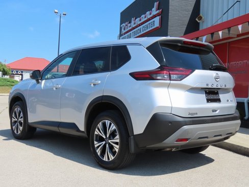 Used 2023 Nissan Rogue SV image 14