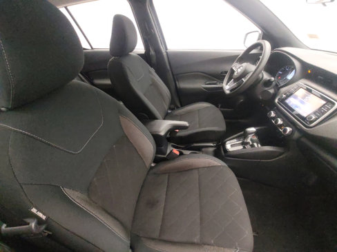 Used 2019 Nissan Kicks S image 21