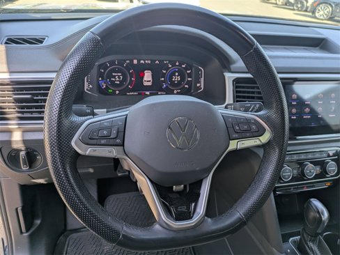 Used 2022 Volkswagen Atlas Cross Sport SEL R-Line image 13