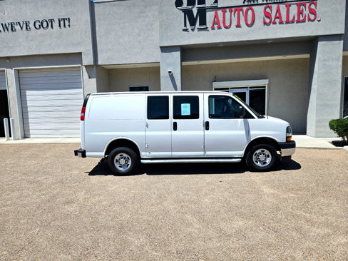 Used 2023 Chevrolet Express 2500 w/ Driver Convenience Package image 6