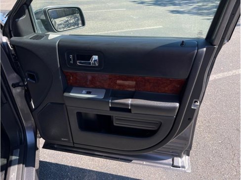 Used 2010 Ford Flex Limited image 20