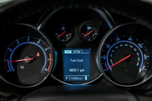 Used 2013 Chevrolet Cruze LT image 16