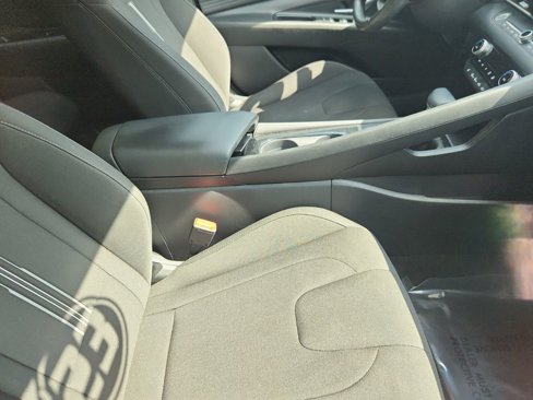 Used 2023 Hyundai Elantra SEL w/ Convenience Package image 4