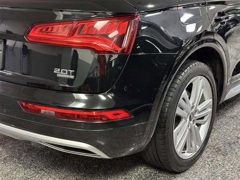 Used 2018 Audi Q5 2.0T Premium Plus w/ Premium Plus Package image 9