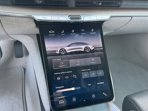 Used 2022 Lucid Air Grand Touring image 39