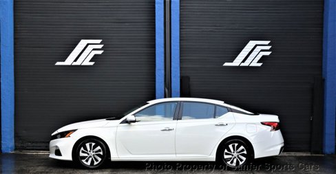 Used 2022 Nissan Altima 2.5 S image 2