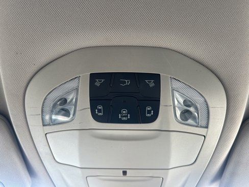 Used 2021 Chrysler Pacifica Touring-L image 43