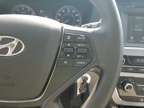 Used 2016 Hyundai Sonata SE image 17