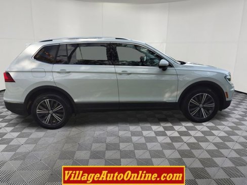 Used 2018 Volkswagen Tiguan SEL image 16
