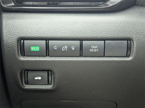 Used 2020 Nissan Sentra SV image 18
