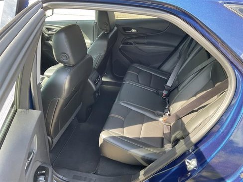 Used 2023 Chevrolet Equinox Premier image 4