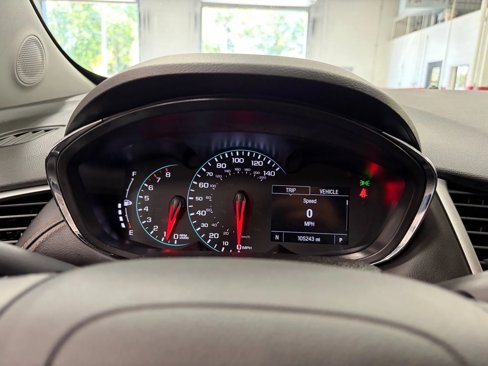 Used 2019 Chevrolet Trax LT w/ LT Convenience Package image 38