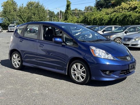 Used 2011 Honda Fit Sport image 3
