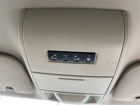 Used 2012 Dodge Grand Caravan SXT w/ Entertainment Group 1 image 21