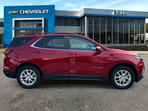 Used 2022 Chevrolet Equinox LT image 4