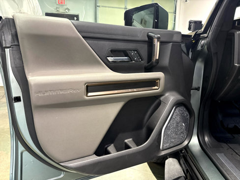 Used 2024 GMC Hummer EV 3X w/ LPO, Illumination Package image 15