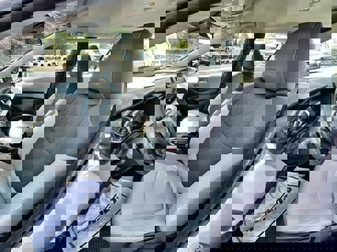 Used 2021 Toyota Corolla LE w/ Carpet Mat Package (TMS) image 17