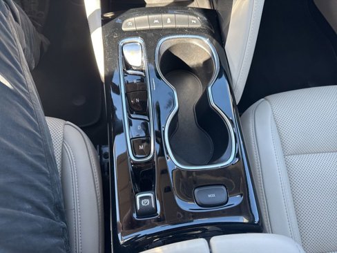 Used 2022 Buick Envision Essence w/ Safety Package image 21