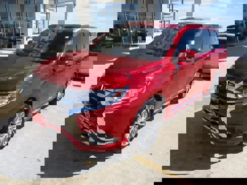 Used 2020 Mitsubishi Outlander SEL image 2