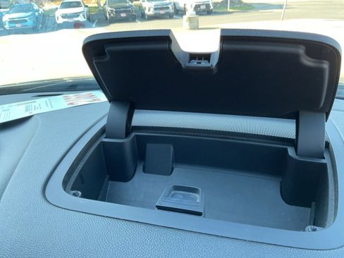 Used 2015 Chevrolet Traverse LTZ w/ LPO, 'HIT The Road' Package image 24
